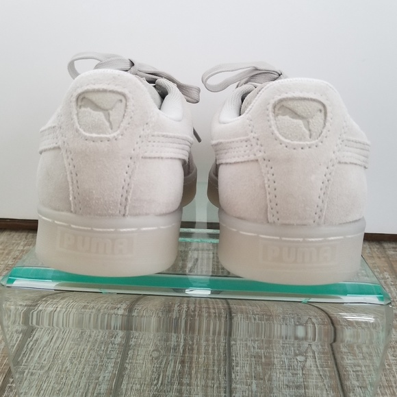 NEW! PUMA Grey Suede Jelly Woman's Sneakers - Picture 5 of 8